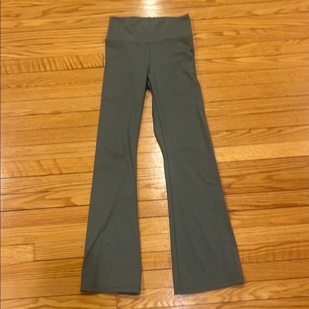 American Eagle Flare Leggings